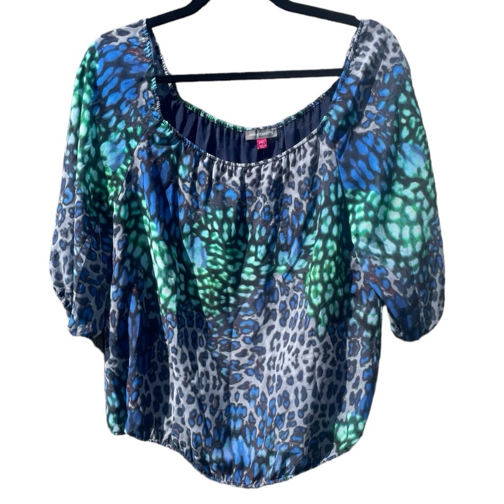 3/$30 Vince Camuto || Blue leopard print Top PXS
